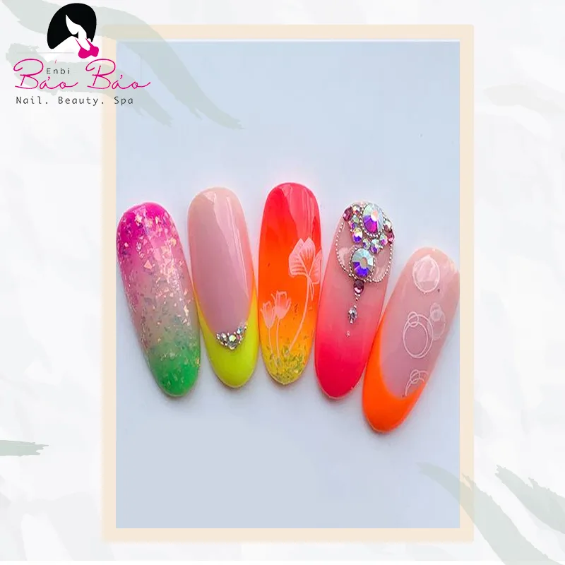 Mẫu nail đa sắc màu