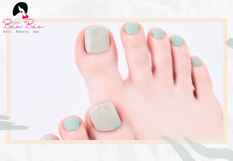 Mẫu nail móng chân màu pastel đơn giản