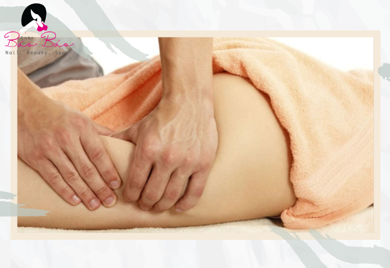 Massage tinh dầu giải độc cơ thể